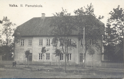 Valkas 2. pamatskola
