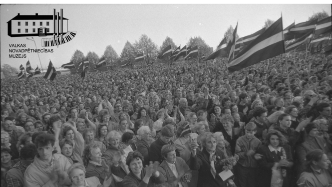 1990. gada 4. maijā